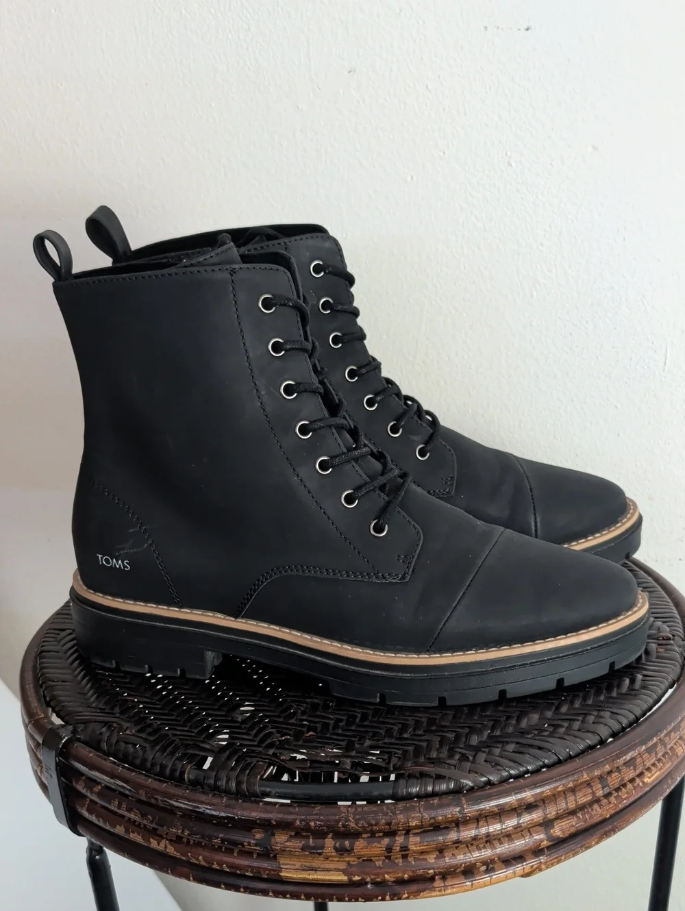 TOMS Women's Alaya Combat Boot, Sahara Synthetic Nubuck Size 11